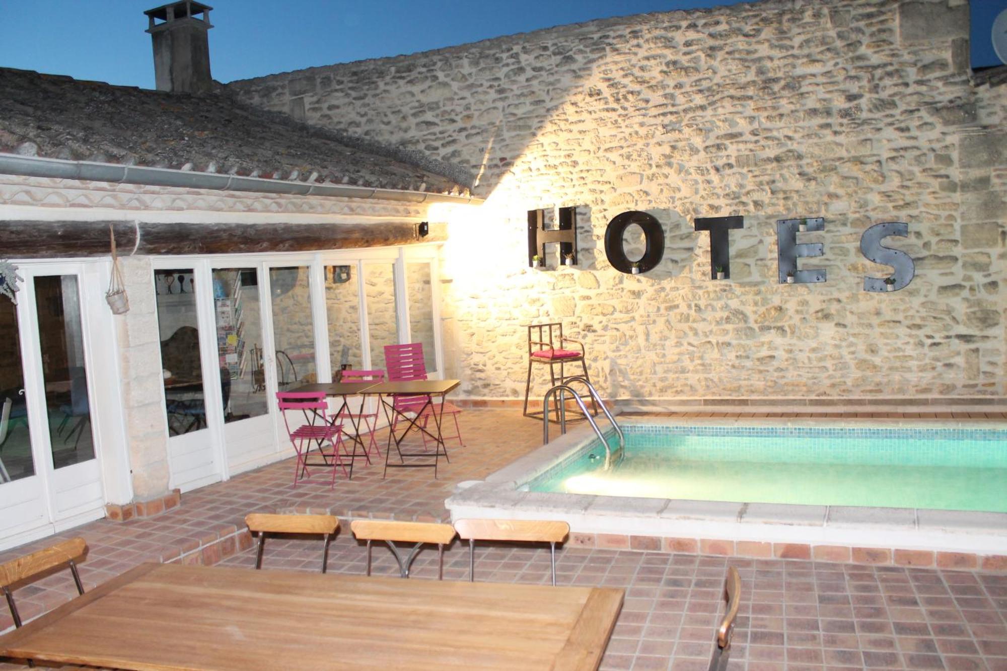 Aubais La Demeure Bed And Breakfast מראה חיצוני תמונה