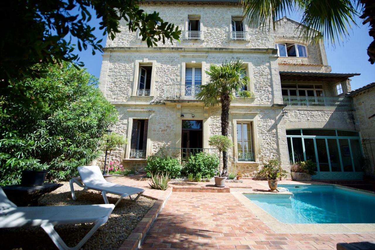 Aubais La Demeure Bed And Breakfast מראה חיצוני תמונה