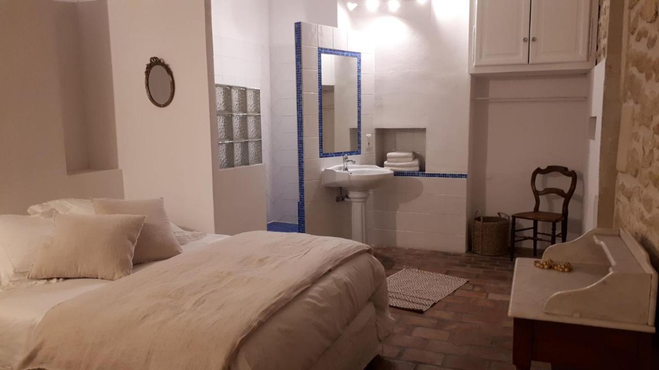 Aubais La Demeure Bed And Breakfast מראה חיצוני תמונה