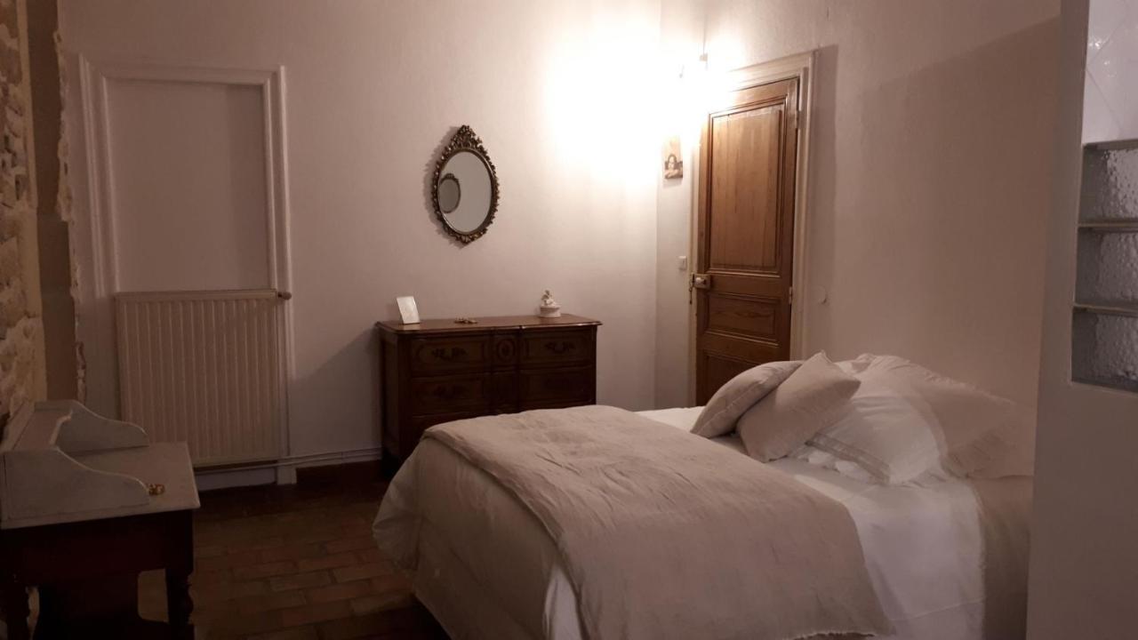 Aubais La Demeure Bed And Breakfast מראה חיצוני תמונה