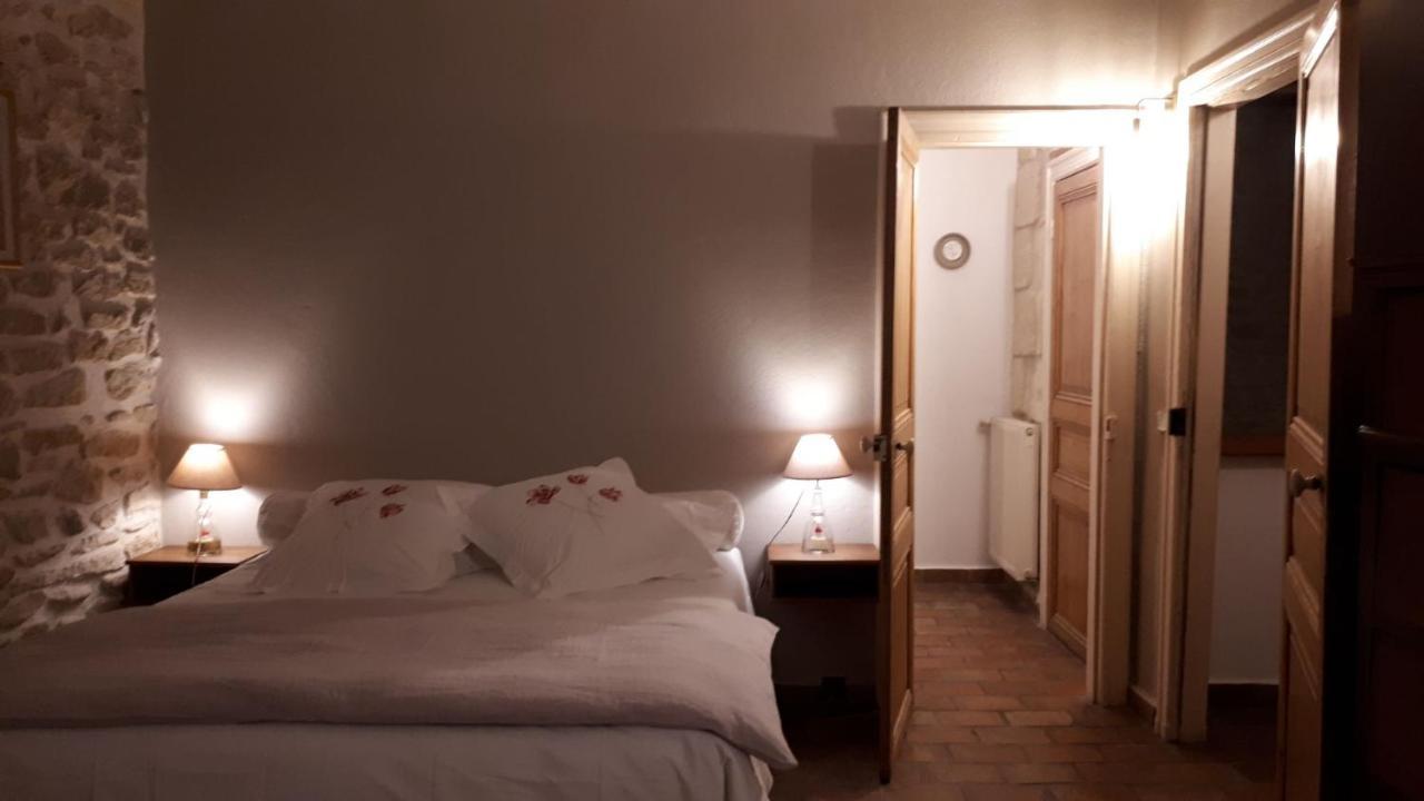 Aubais La Demeure Bed And Breakfast מראה חיצוני תמונה