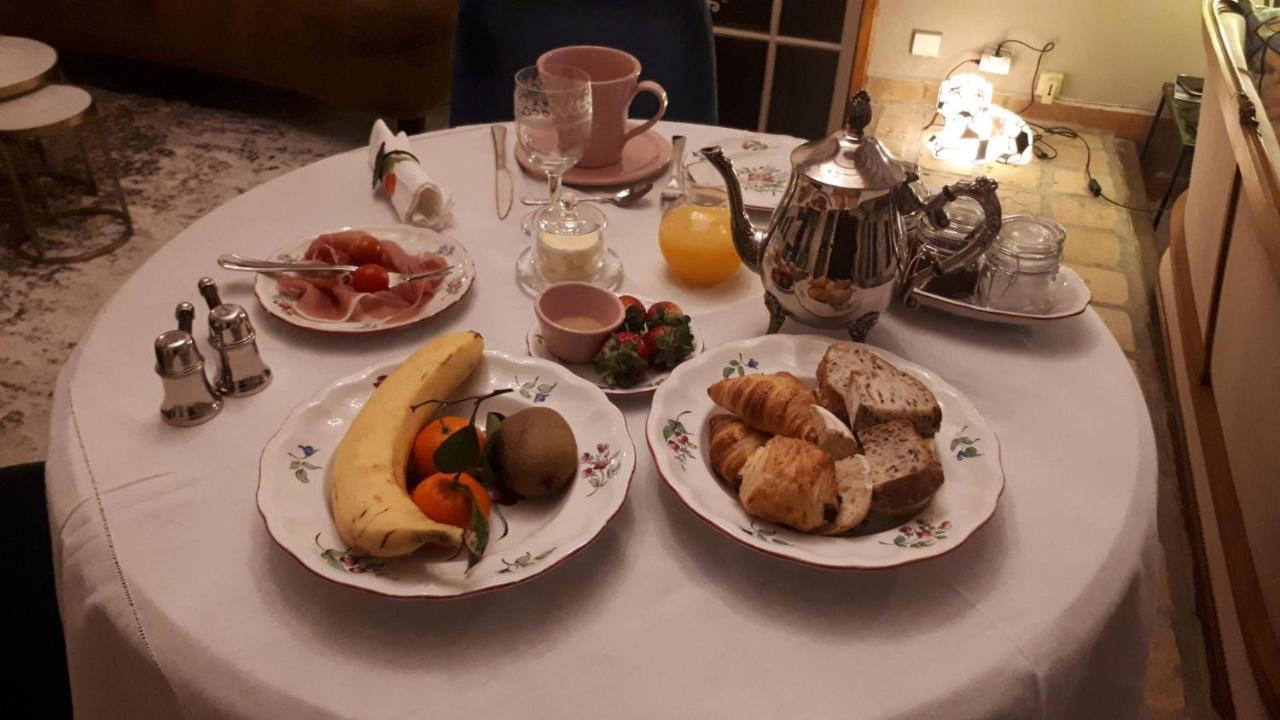 Aubais La Demeure Bed And Breakfast מראה חיצוני תמונה