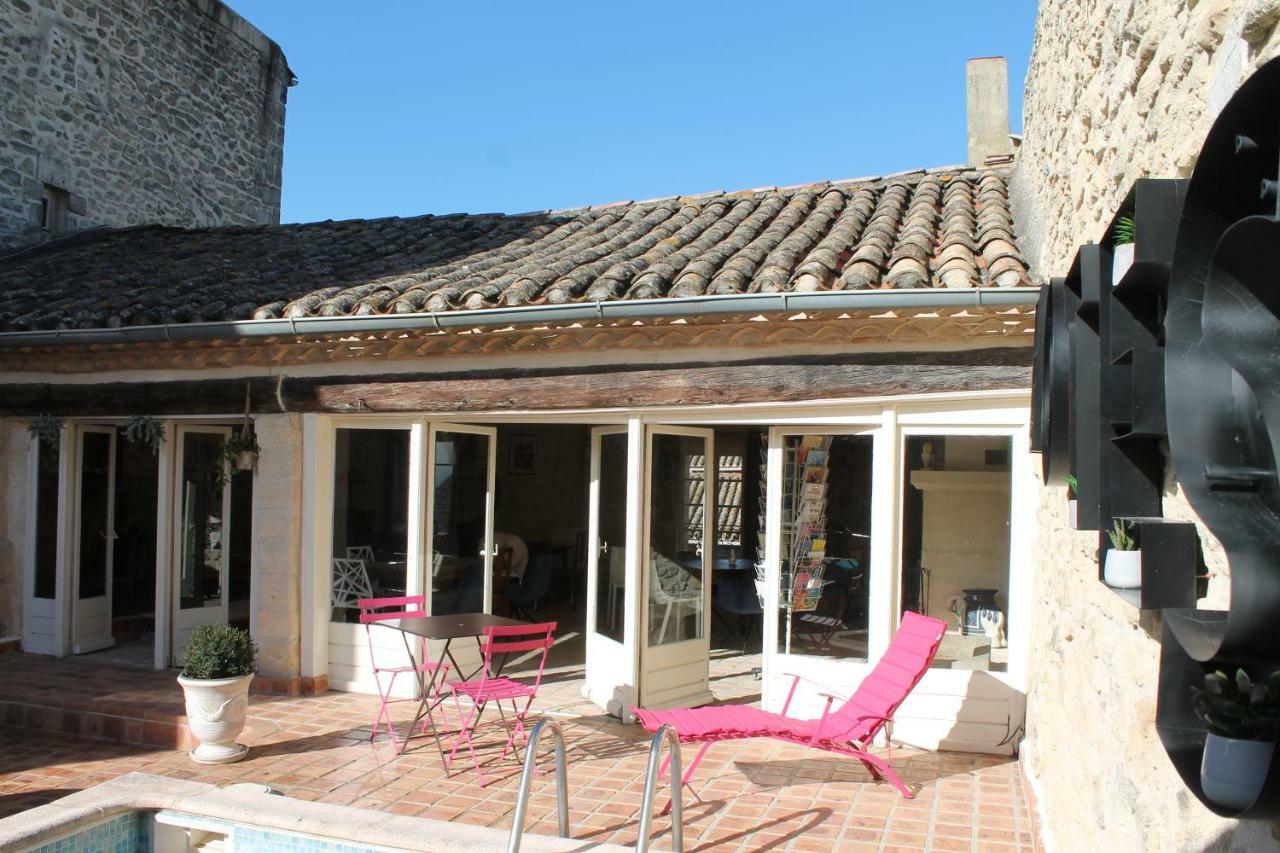 Aubais La Demeure Bed And Breakfast מראה חיצוני תמונה