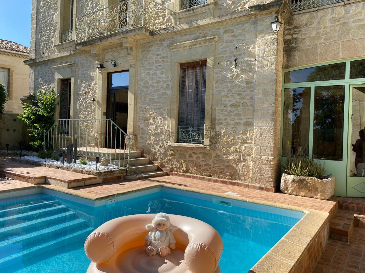 Aubais La Demeure Bed And Breakfast מראה חיצוני תמונה